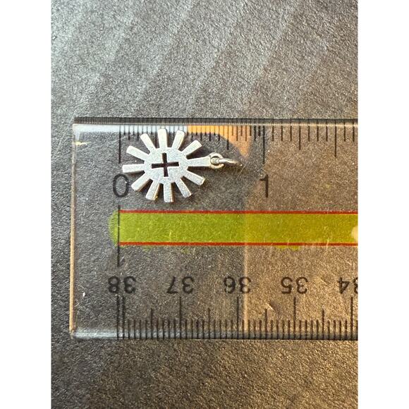 Retired James Avery Sterling Silver Sunburst Cut Out Cross Charm Uncut Loop - Picture 5 of 7